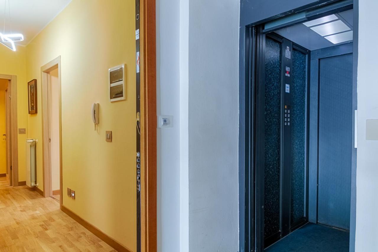 Frida Apartment Nuovo Luminoso Con Vista Aperta Trieste Exterior foto